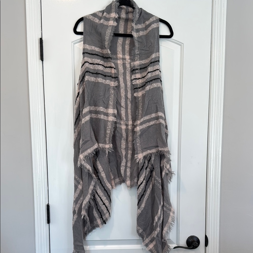 Francesca’s Gray Sleeveless Shawl Collar Cardigan  -One Size